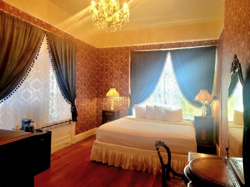 Copper Queen Hotel image 17